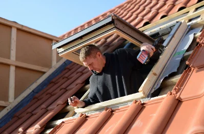 Pose de fenêtres de toit Velux à Escazeaux